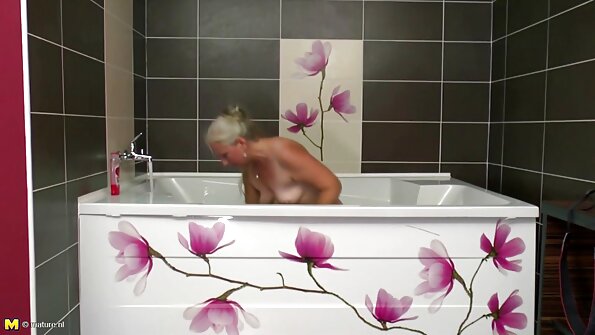 एक अच्छा पुराने गधे के साथ एक सुनहरे बालों वाली एक दोस्त को एक झटका नौकरी दे रही है सेक्सी भोजपुरी फिल्म वीडियो