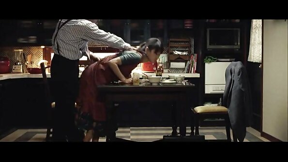एक गर्म नौकरानी उसके गर्म गधा गाल में गड़बड़ हो हिंदी भोजपुरी सेक्सी फिल्म रही है anally